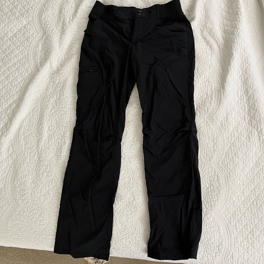 Cabelas brand women’s hiking pants
